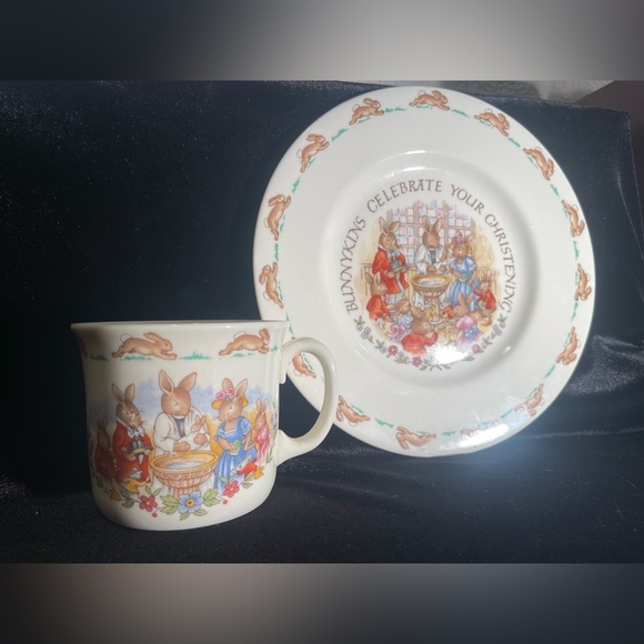 Royal Doulton Bunnykins Celebrate your Christening Set - Picture 2 of 12